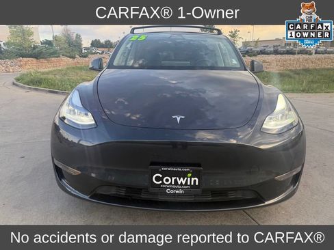 Used 2025 Tesla Model Y Long Range AWD/4WD image 2