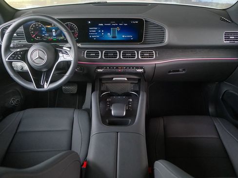Used 2025 Mercedes-Benz GLE 450e 4MATIC image 19
