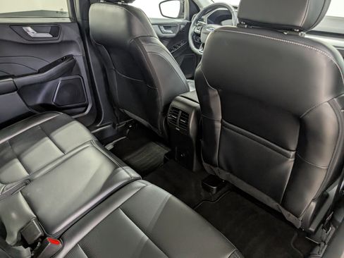 Used 2025 Ford Escape Platinum image 16