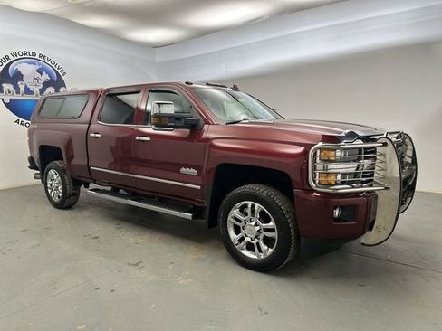 Used 2015 Chevrolet Silverado 2500 High Country w/ Duramax Plus Package image 13