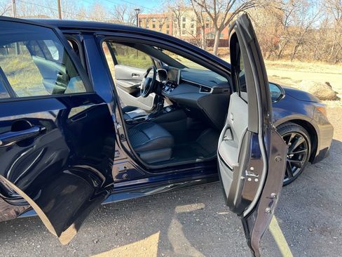 Used 2023 Toyota Corolla XSE image 9