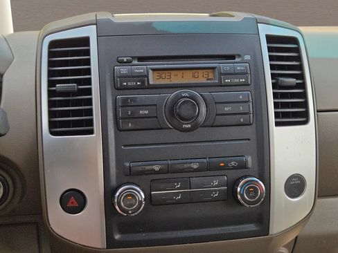 Used 2011 Nissan Frontier SV RWD image 25