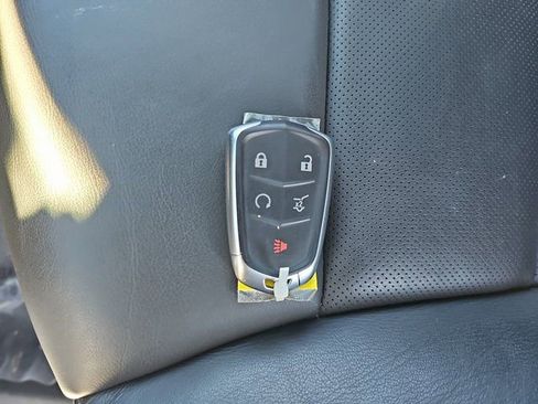 Used 2025 Cadillac XT6 Premium Luxury w/ LPO, Floor Liner Package image 39