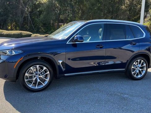 New 2026 BMW X5 xDrive40i w/ Parking Assistance Package image 4