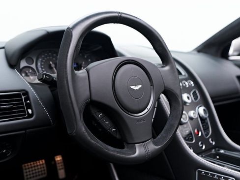 Used 2016 Aston Martin DB9 GT image 74