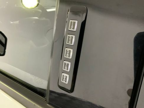 Used 2018 Ford F150 Lariat w/ Equipment Group 502A Luxury AWD/4WD image 33