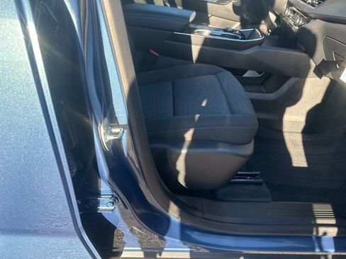 New 2026 Chevrolet Equinox LT w/ LPO, Floor Liner Package image 33