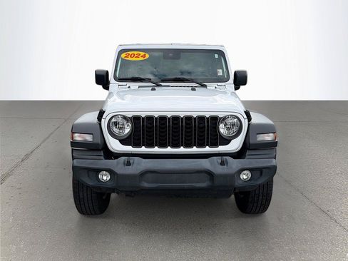 Used 2024 Jeep Wrangler Unlimited Sport AWD/4WD image 9