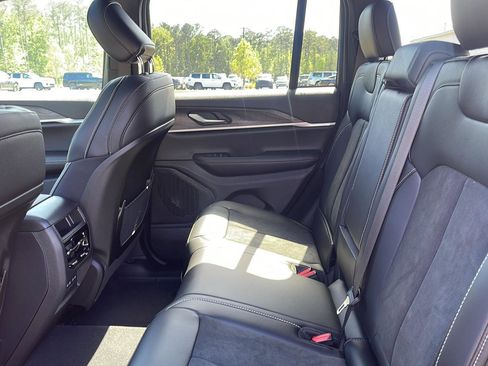 New 2026 Jeep Grand Cherokee Altitude AWD/4WD image 26