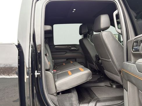 Used 2025 GMC Sierra 2500 AT4 image 13