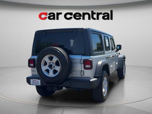 Used 2022 Jeep Wrangler Unlimited Sport AWD/4WD image 4