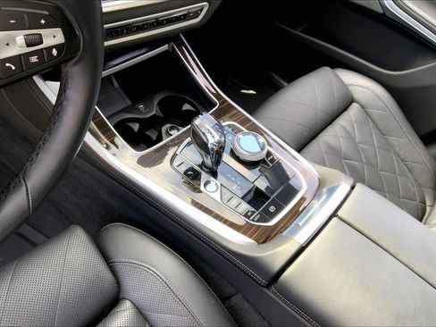 Used 2023 BMW X5 xDrive40i w/ Executive Package image 15