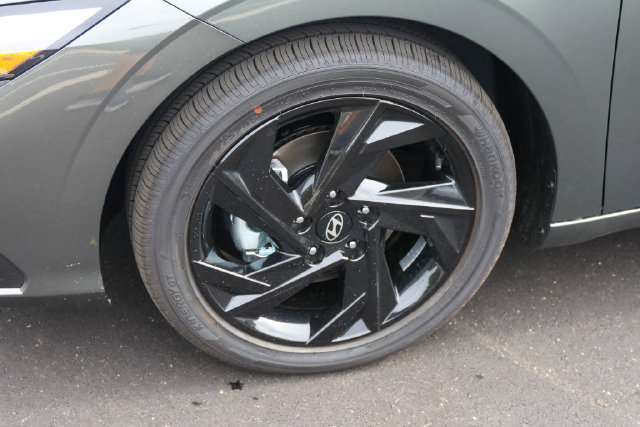 New 2026 Hyundai Elantra N Line FWD image 7