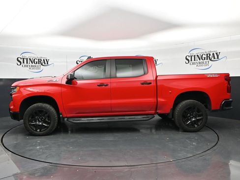 Used 2024 Chevrolet Silverado 1500 LT Trail Boss w/ Convenience Package II AWD/4WD image 4