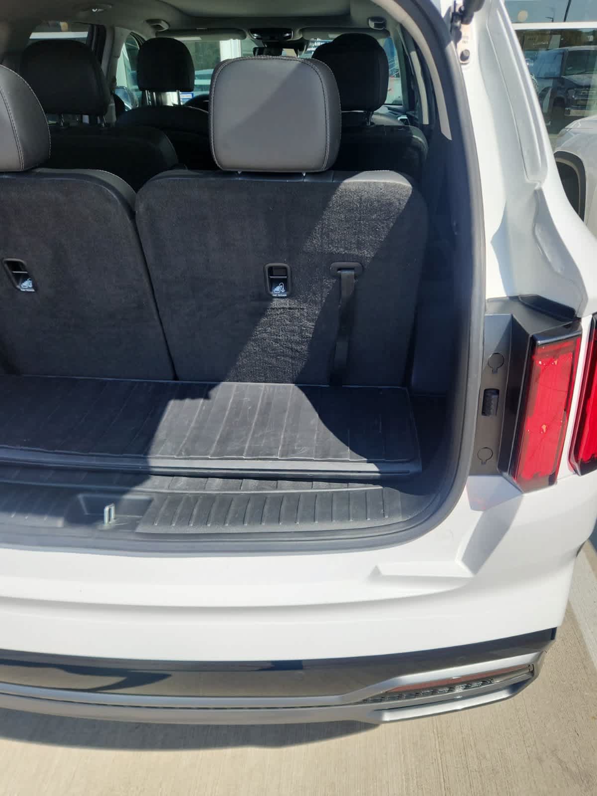 Certified 2023 Kia Sorento SX FWD image 15