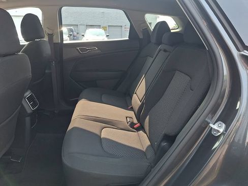 Used 2023 Kia Sportage LX AWD/4WD image 10