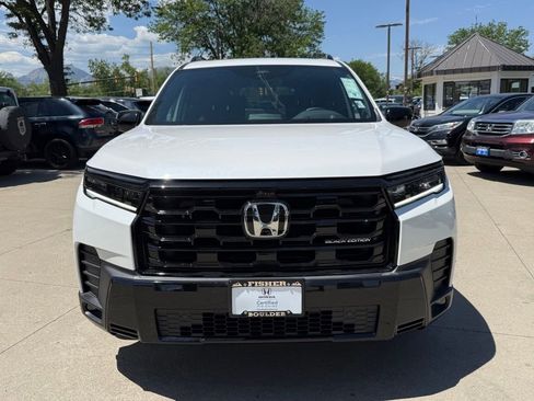 Certified 2026 Honda Pilot Black Edition image 9