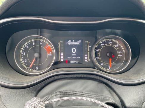 Used 2021 Jeep Cherokee Latitude Lux AWD/4WD image 35