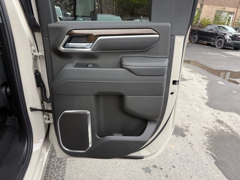 New 2026 GMC Sierra 2500 SLE w/ SLE Value Package; image 20