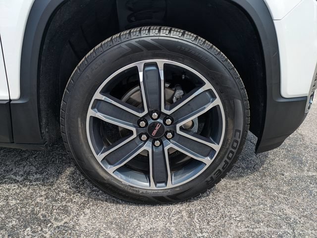 Used 2020 GMC Acadia SLT w/ Driver Alert Package II FWD image 11