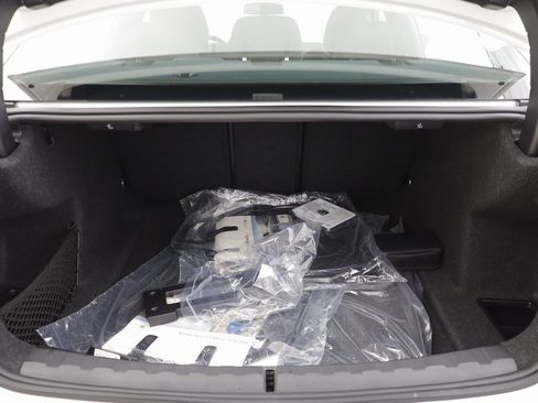 New 2026 BMW 330i xDrive 330i xDrive w/ Convenience Package image 17