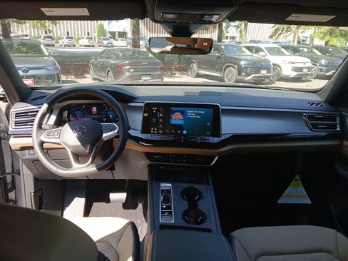 New 2026 Volkswagen Atlas Cross Sport SE image 12