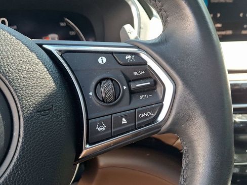 Used 2024 Acura MDX SH-AWD w/ Technology Package image 24