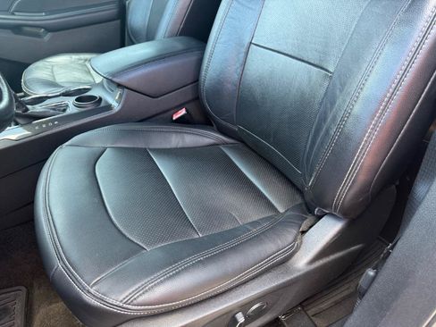 Used 2018 Ford Explorer Limited FWD image 20