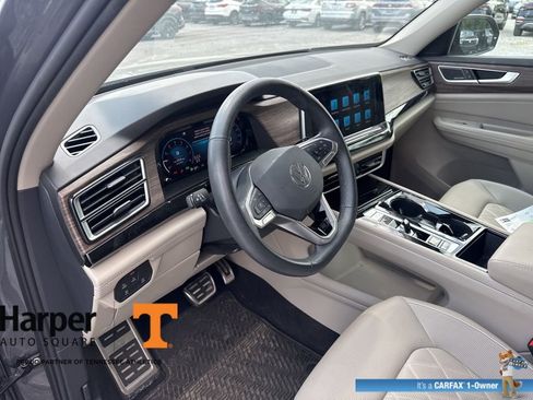 Used 2025 Volkswagen Atlas SEL Premium R-Line AWD/4WD image 14