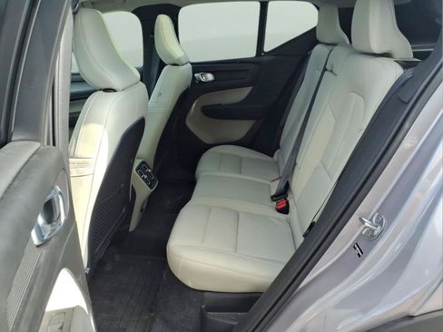 Certified 2026 Volvo XC40 B5 Ultra w/ Protection Package Premier AWD/4WD image 16