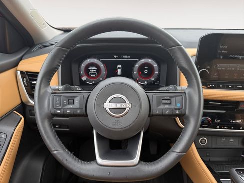 Used 2023 Nissan Rogue Platinum AWD/4WD image 16