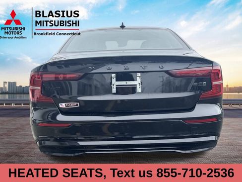 Used 2024 Volvo S60 B5 Plus image 5