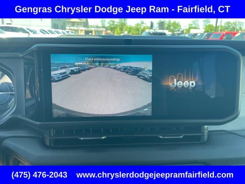 Certified 2025 Jeep Wrangler Unlimited Sahara AWD/4WD image 43