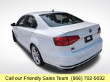 Used 2017 Volkswagen Jetta GLI image 3
