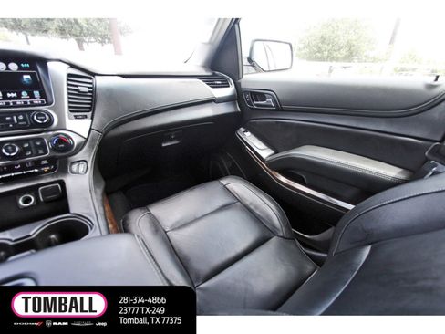 Used 2019 Chevrolet Tahoe LT w/ LT Signature Package AWD/4WD image 11