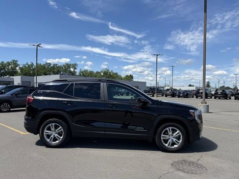 Used 2023 GMC Terrain SLE w/ Driver Convenience Package FWD image 29