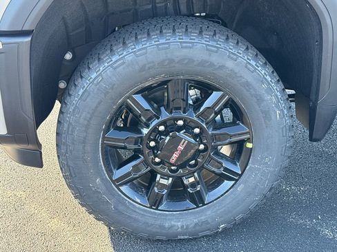 New 2026 GMC Sierra 2500 AT4 image 12