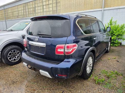 Used 2017 Nissan Armada SV AWD/4WD image 2