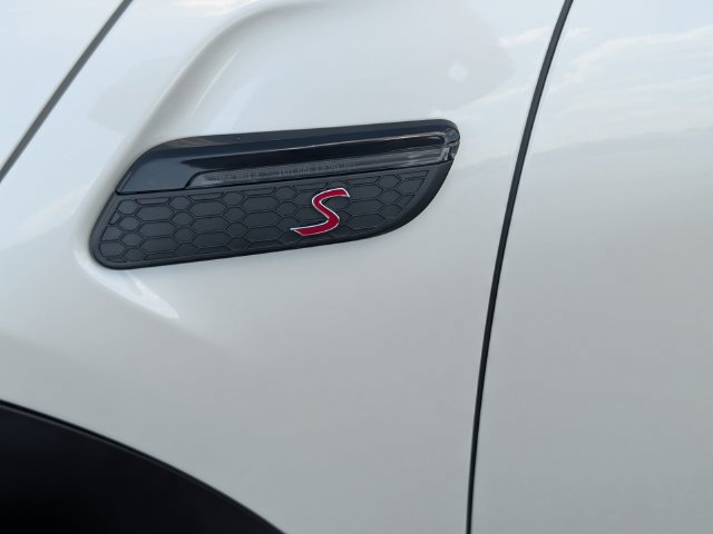 Used 2024 MINI Cooper S FWD image 12