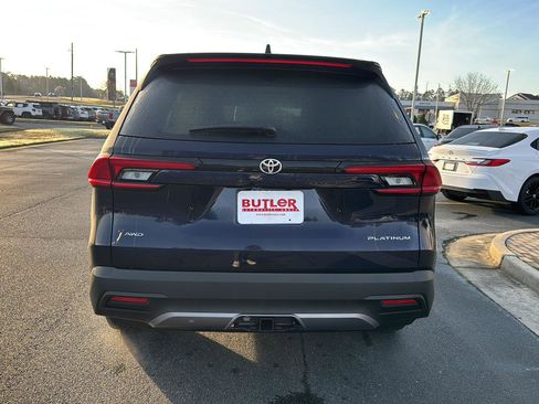 New 2026 Toyota Grand Highlander Platinum image 4