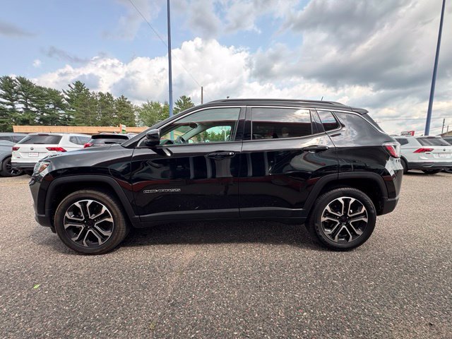 Used 2022 Jeep Compass Limited AWD/4WD image 4