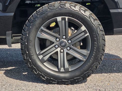 Used 2023 Ford F150 Lariat AWD/4WD image 8