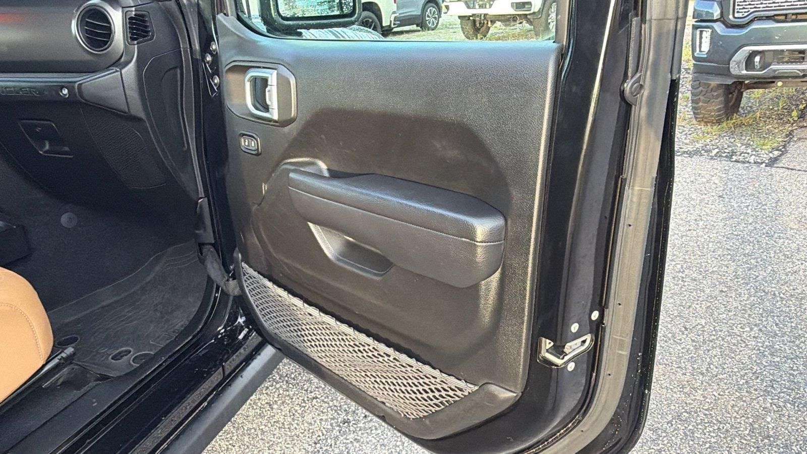 Used 2023 Jeep Wrangler Unlimited Sport AWD/4WD image 16