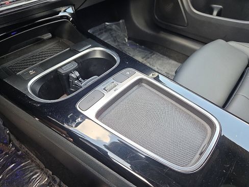 Used 2025 Mercedes-Benz CLA 250 4MATIC image 27