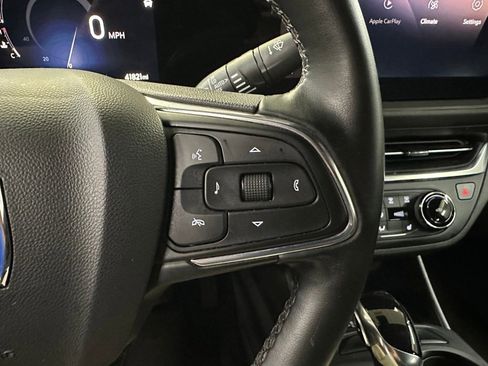 Used 2024 Buick Envista Preferred w/ Convenience I Package image 9