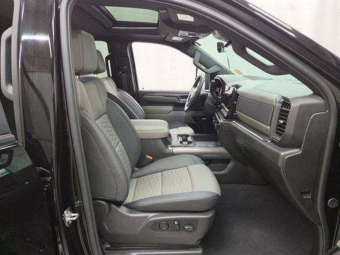 Certified 2026 Chevrolet Silverado 2500 ZR2 w/ LPO, Dark Essentials Package AWD/4WD image 12