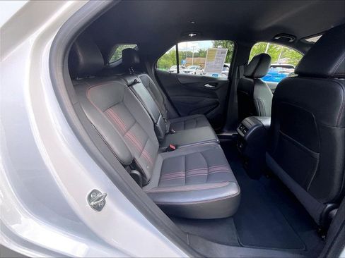 Used 2024 Chevrolet Equinox RS AWD/4WD image 16