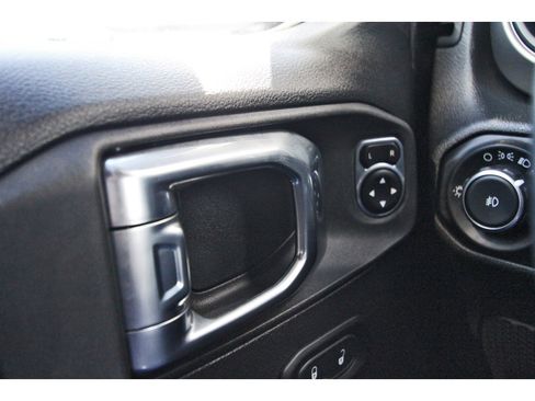 Used 2021 Jeep Wrangler Unlimited Sport image 22