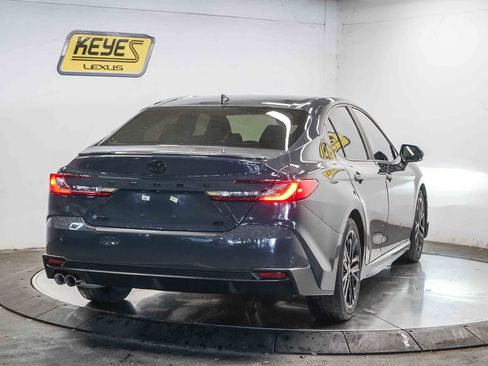 Used 2025 Toyota Camry SE w/ Multimedia Upgrade Package image 4