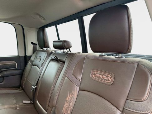 Used 2025 RAM 3500 Longhorn image 32